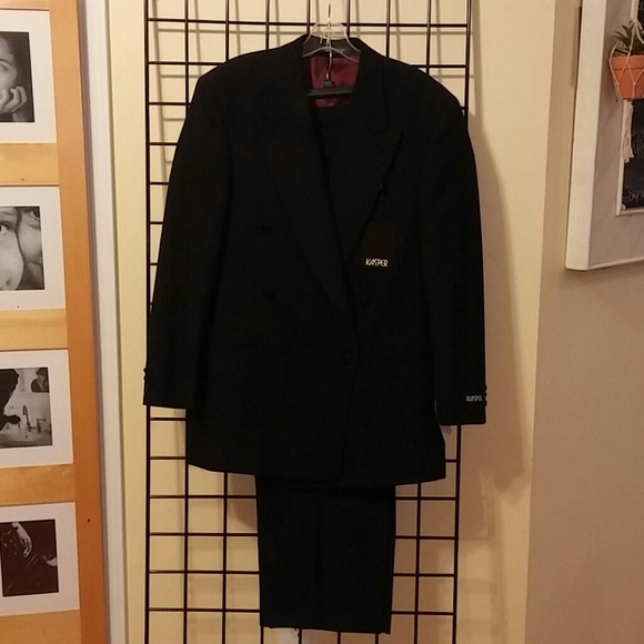 Mens Tuxedo - Picture 1 of 16